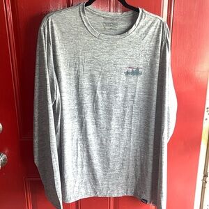 Men’s Patagonia Long Sleeve Shirt Size XL